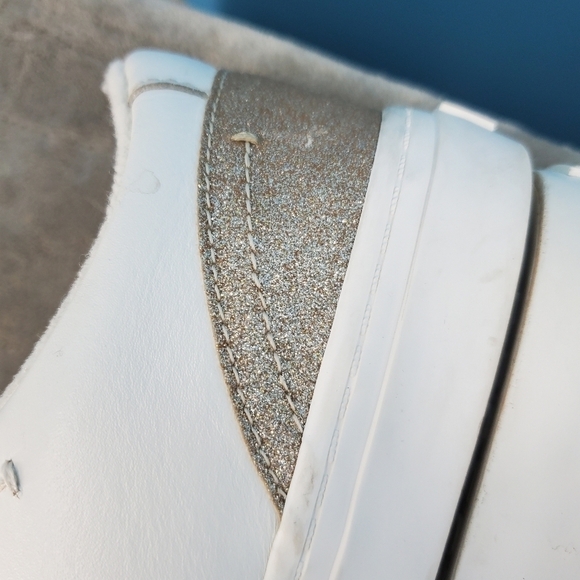 Tretorn white sneakers with gold sparkle heel 9.5 - Picture 4 of 11